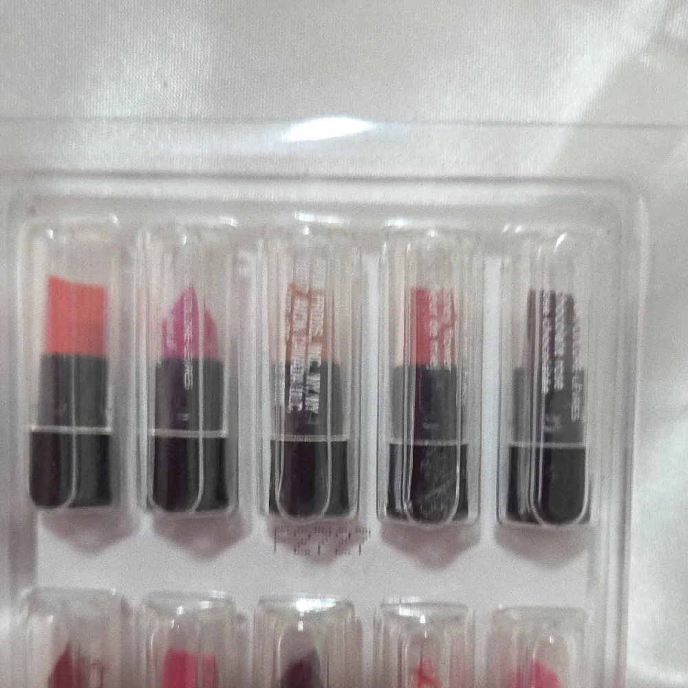 3 pkg of 10 Avon Travel Lipstick Collection - Bold Reds and Pinks